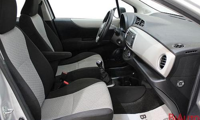 Toyota Yaris 1.4 D-4...
