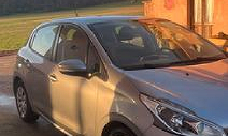 Peugeot 208 Puretech...