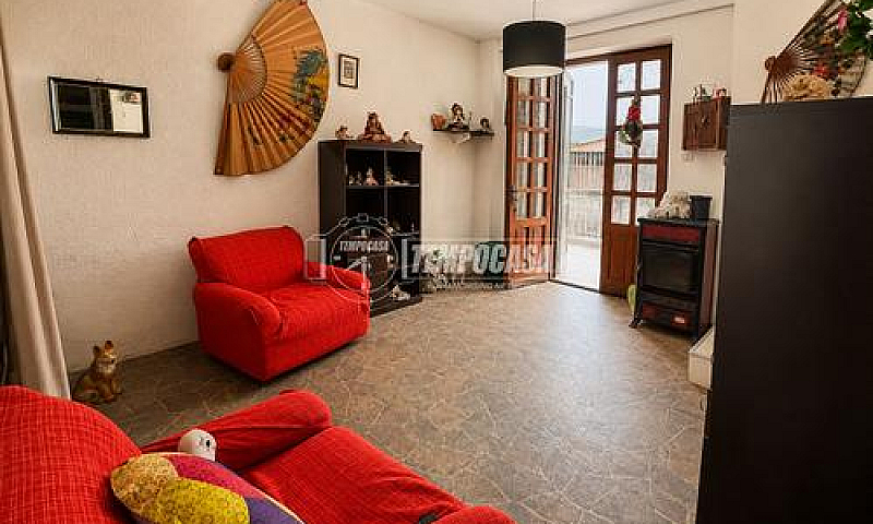Porzione Di Casa Con...