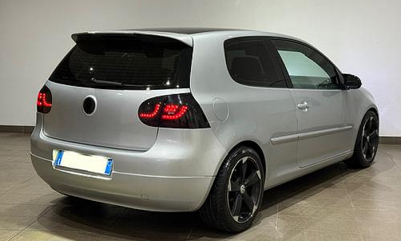 Volkswagen Golf 2.0T...