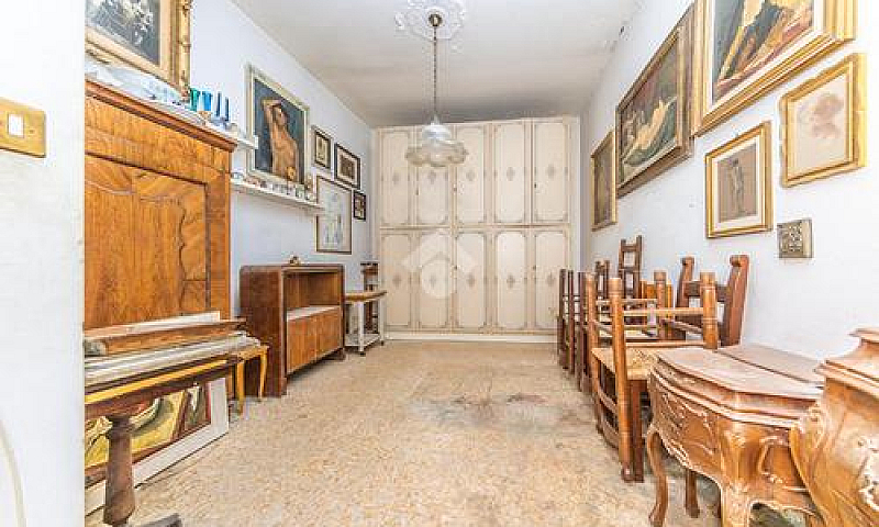 4 Locali A Frascati...