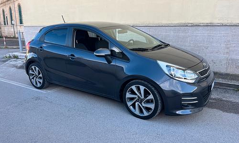 Kia Rio 1.4 Crdi 5P....