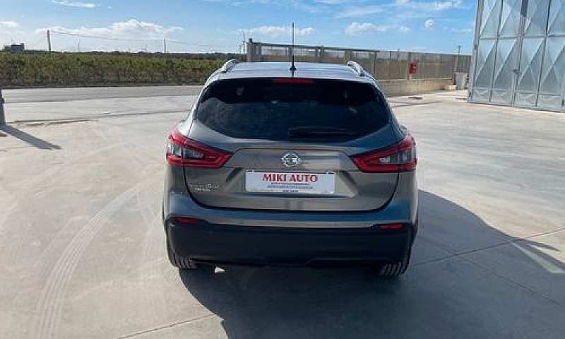 Nissan Qashqai 1.5 D...