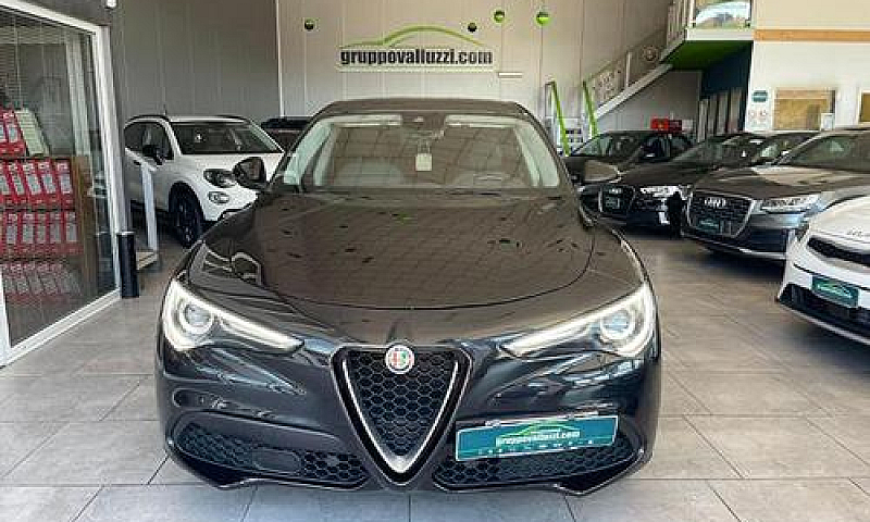 Alfa Romeo Stelvio 2...
