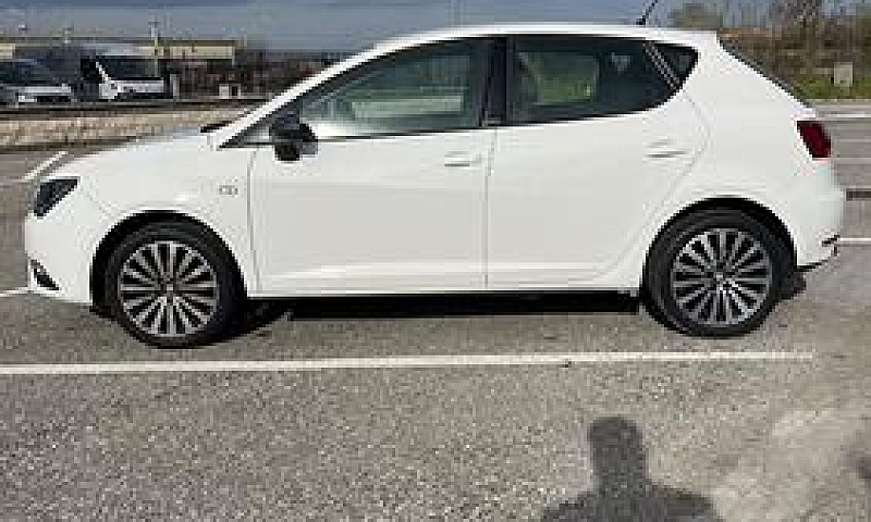 Seat Ibiza 5P Connec...