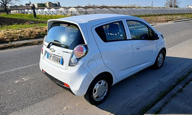 Chevrolet Spark 1.0 ...