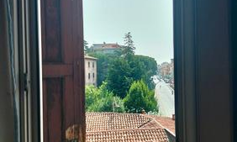 Bilocale Via Massare...