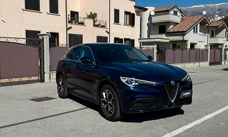 Alfa Romeo Stelvio 2...