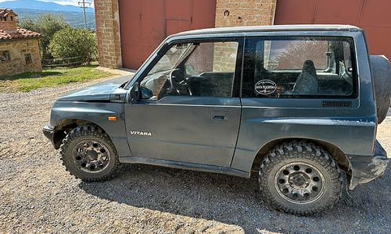 Suzuki Vitara...
