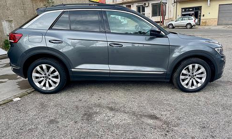 Volkswagen T-Roc 2.0...