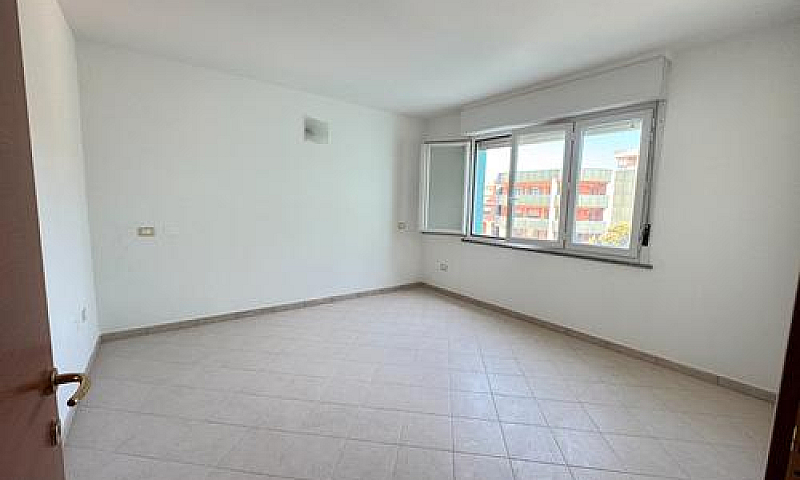 Pari Al Nuovo, Bivan...