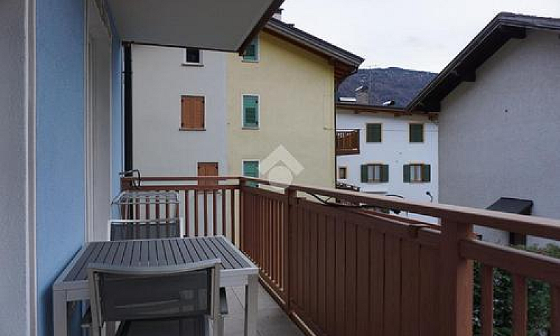 3 Locali A Molveno...
