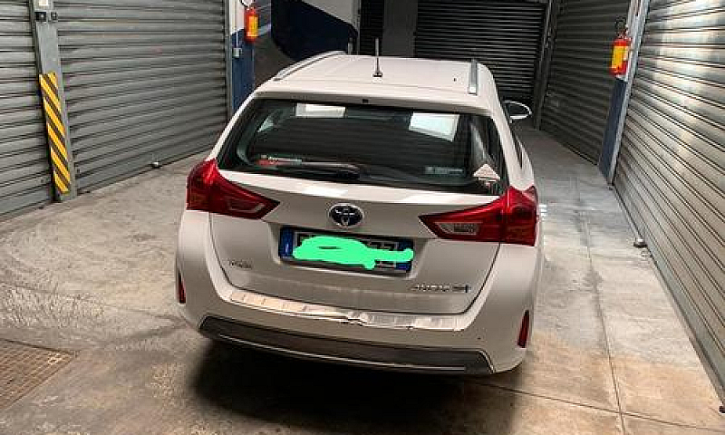 Toyota Auris - 2014...