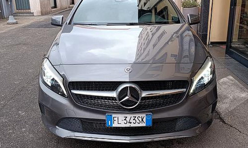 Mercedes-Benz A 180 ...