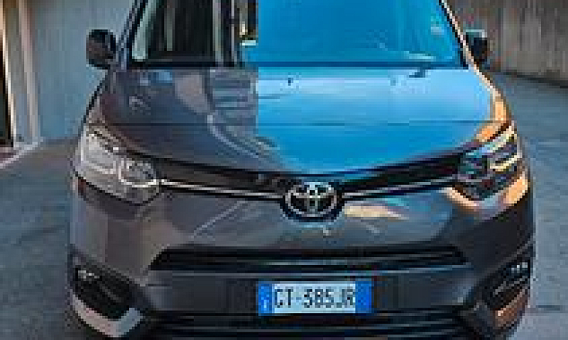 Toyota Proace City V...