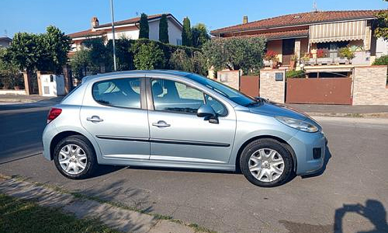 Peugeot 207 1.4 Hdi ...
