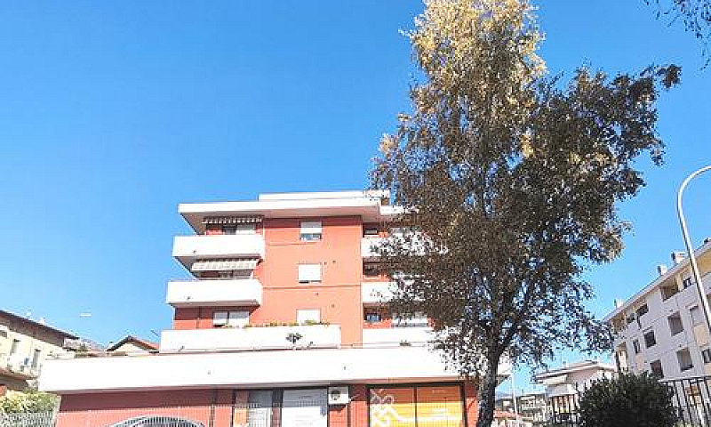 2 Camere Con Terrazz...