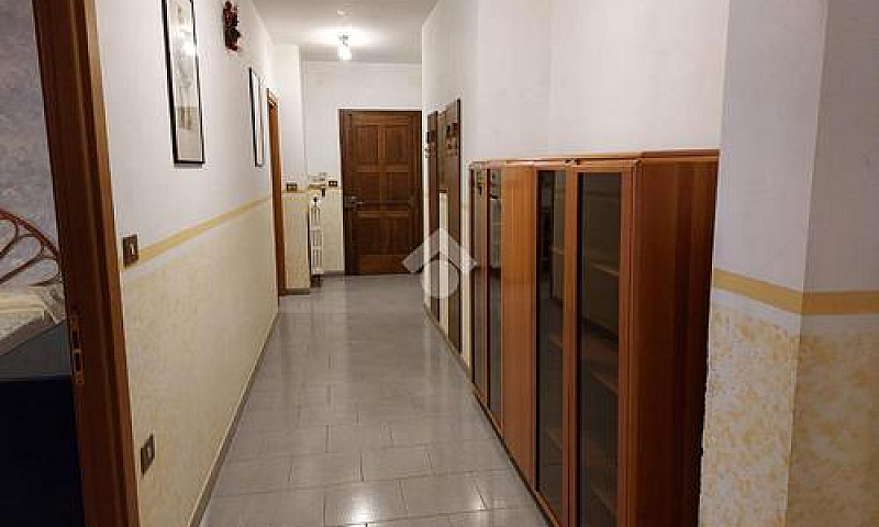 3 Locali A Ciriè...