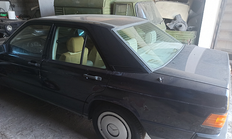 Mercedes 190...