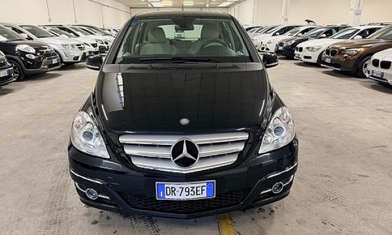 Mercedes-Benz B 200 ...