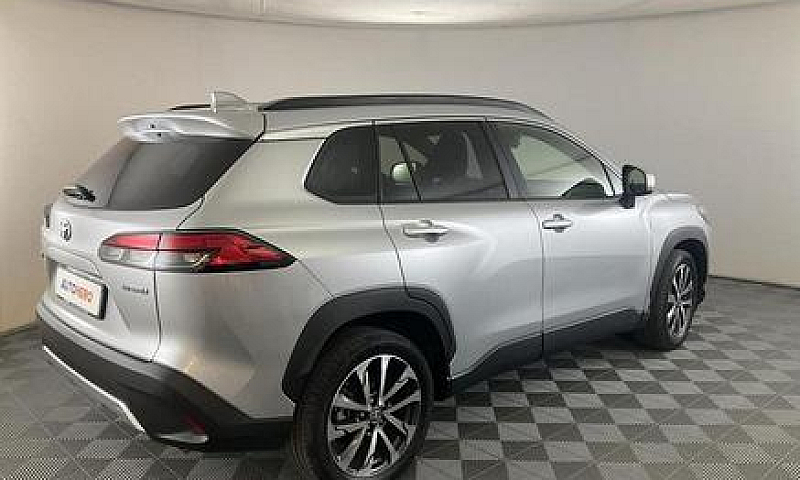 Toyota Corolla Cross...