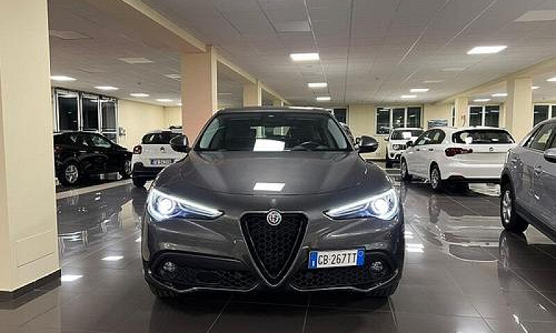 Alfa Romeo Stelvio 2...