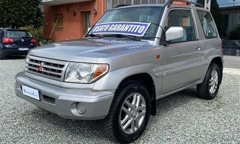 Mitsubishi Pajero Pi...