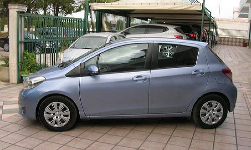 Toyota Yaris 1.4 D-4...