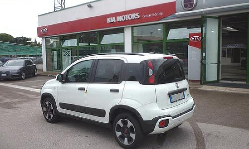 Fiat Panda 1.0 Hybri...