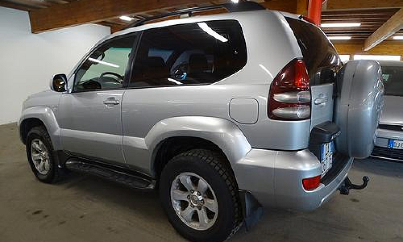 Toyota Land Cruiser ...
