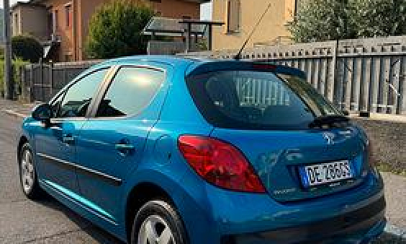 Peugeot 207 1.4 Benz...