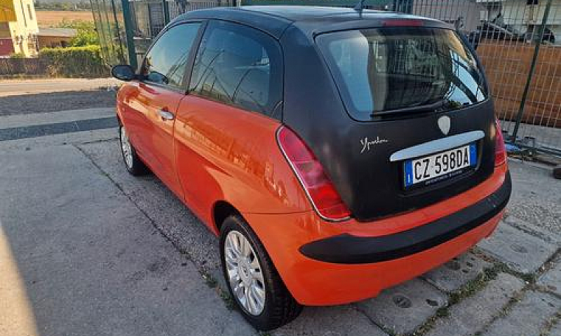 Lancia Ypsilon 1.2 B...