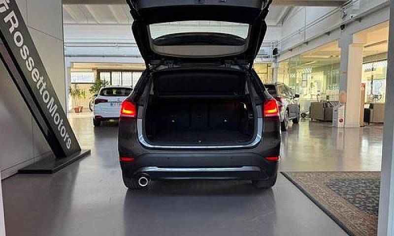 Bmw X1 Xdrive25E Bus...