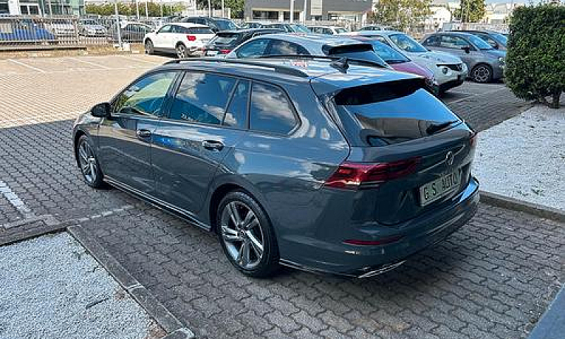 Volkswagen Golf Vari...