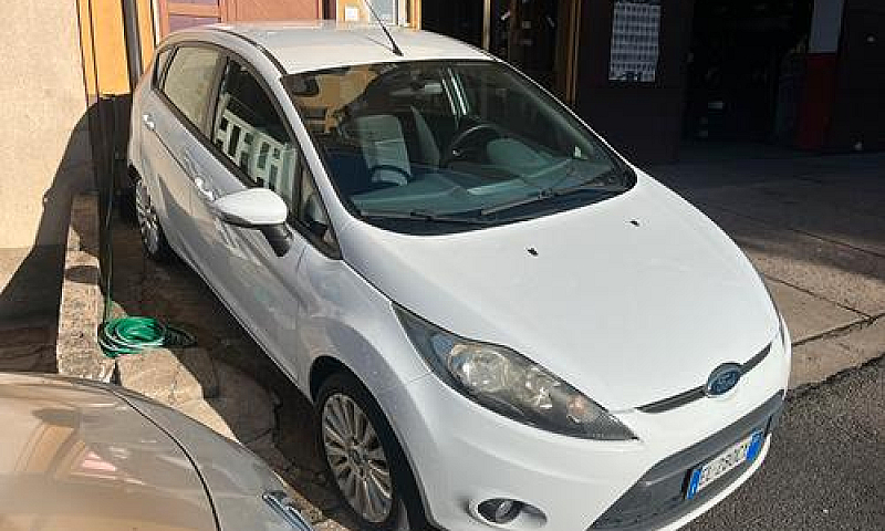 Ford Fiesta 1.4 Tdci...