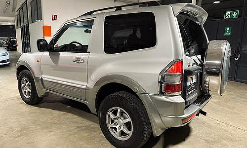 Mitsubishi Pajero 3....