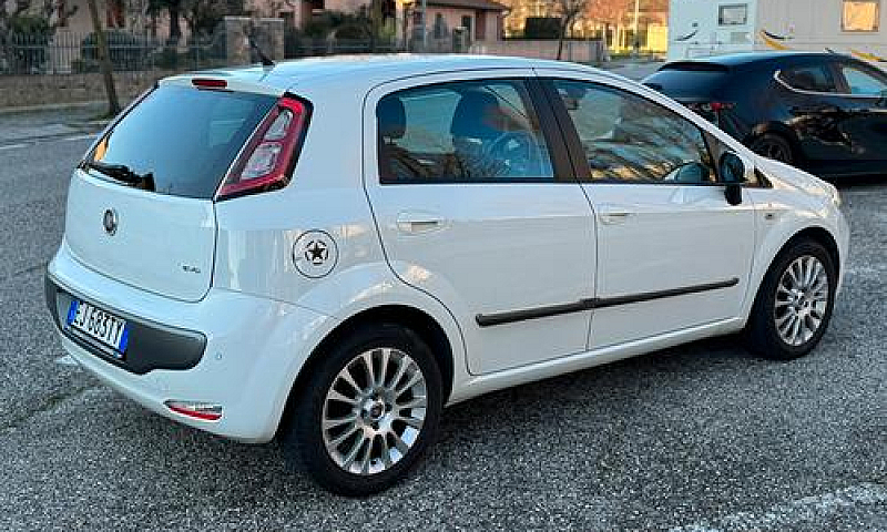 Fiat Punto Evo 1.3 9...