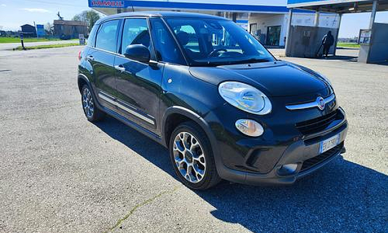 Fiat 500L Trekking...