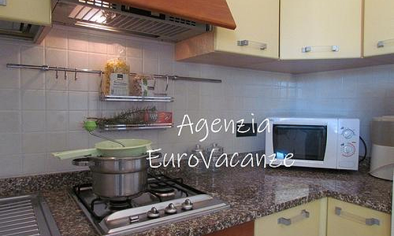 Villaggio Ducale: Tr...