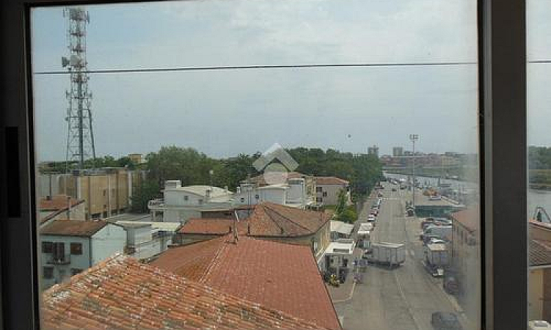 5 Locali A Comacchio...