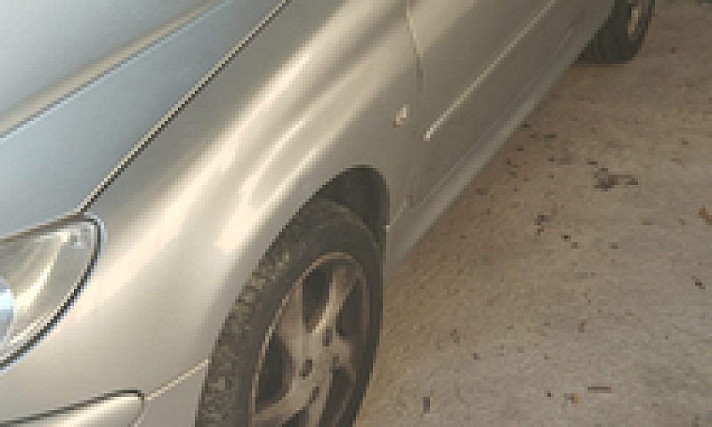 Peugeot 206...