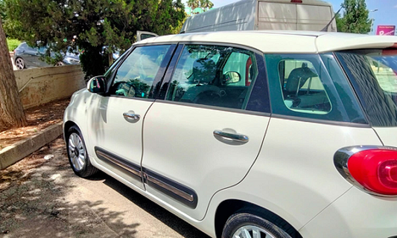 Fiat 500L...