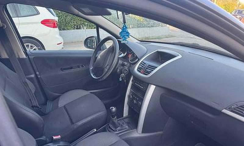 Peugeot 207 1.6 8V H...