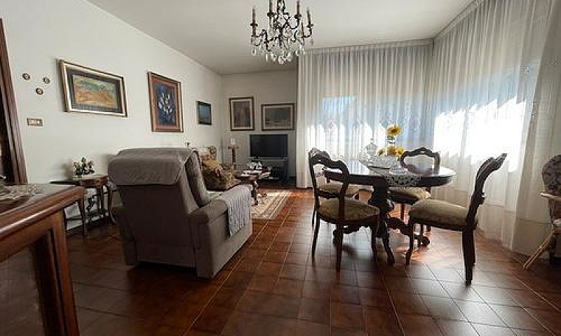 2 Camere E Due Bagni...