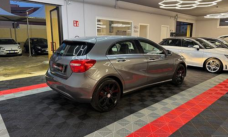 Mercedes-Benz A 180 ...