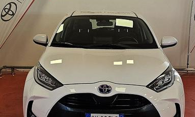 Toyota Yaris 1.5 Hyb...
