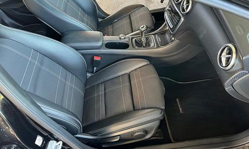 Mercedes-Benz A 180 ...
