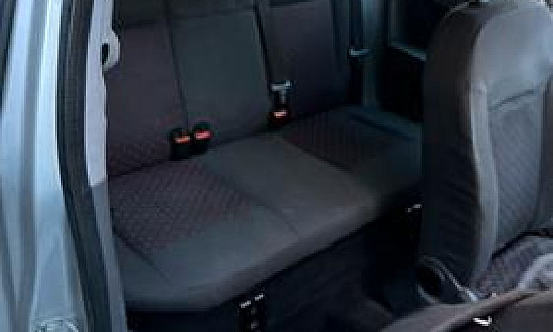 Ford Fiesta 1.4 80Cv...