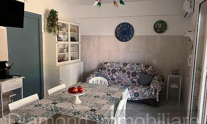 Appartamento Con Gia...