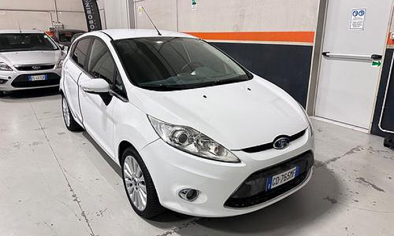 Ford Fiesta 1.2 82 C...